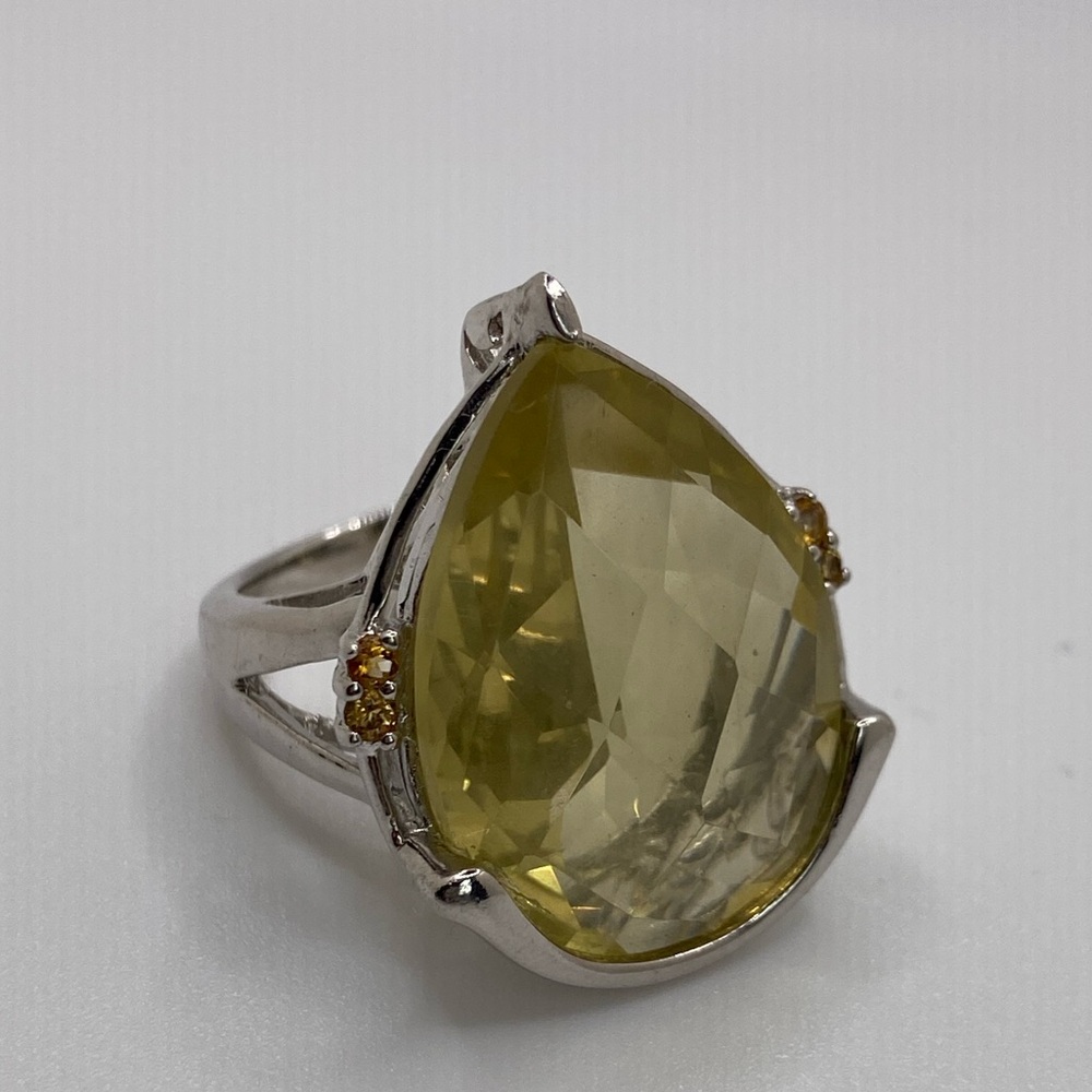 Sterling silver lemon quarts pear cut ring size 8